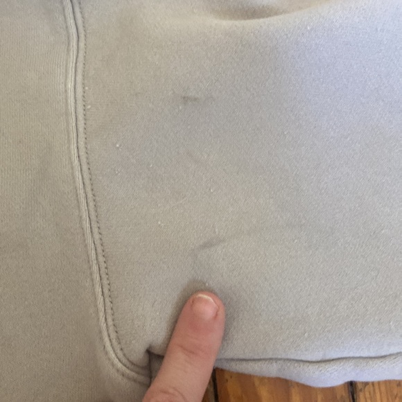 Lowest* Aritzia Tna Sweatshirt Hoodie - Picture 8 of 12